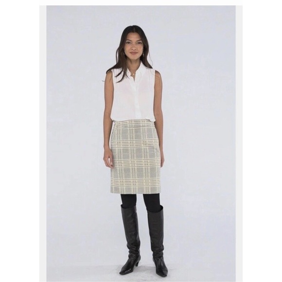 CAbi Dresses & Skirts - Cabi New Travel Skirt #4580 Multi Beige gold plaid   4 Was $99